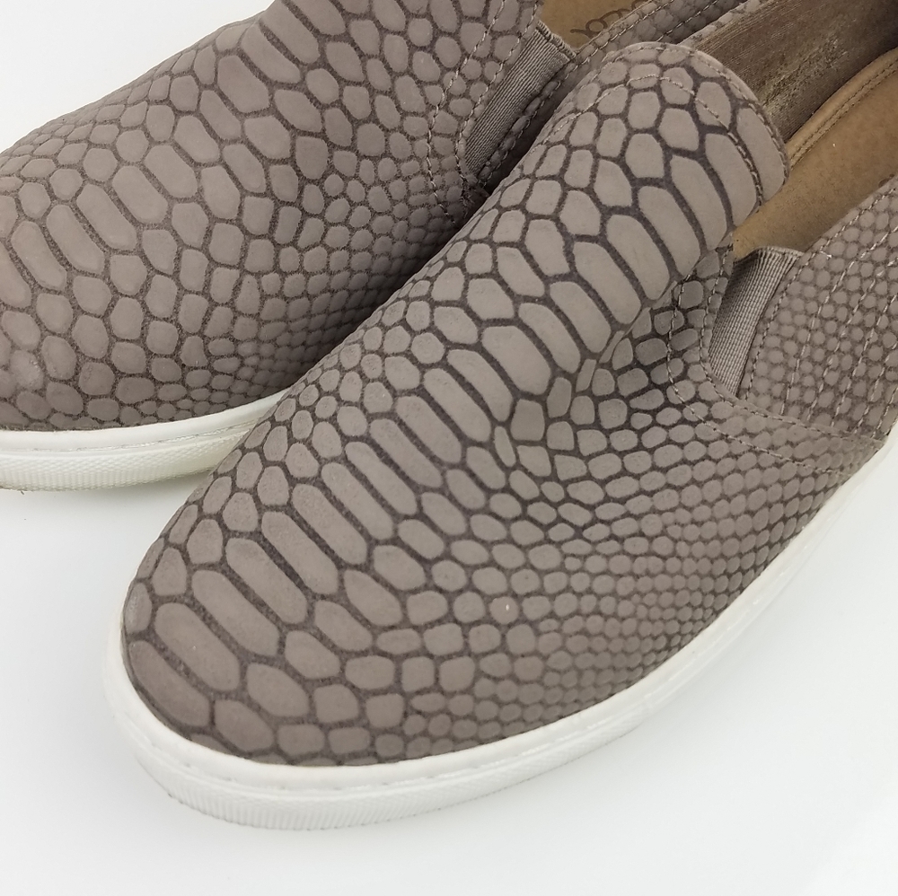 Splendid croc-embossed slip on sneakers size 11 - Picture 7 of 10